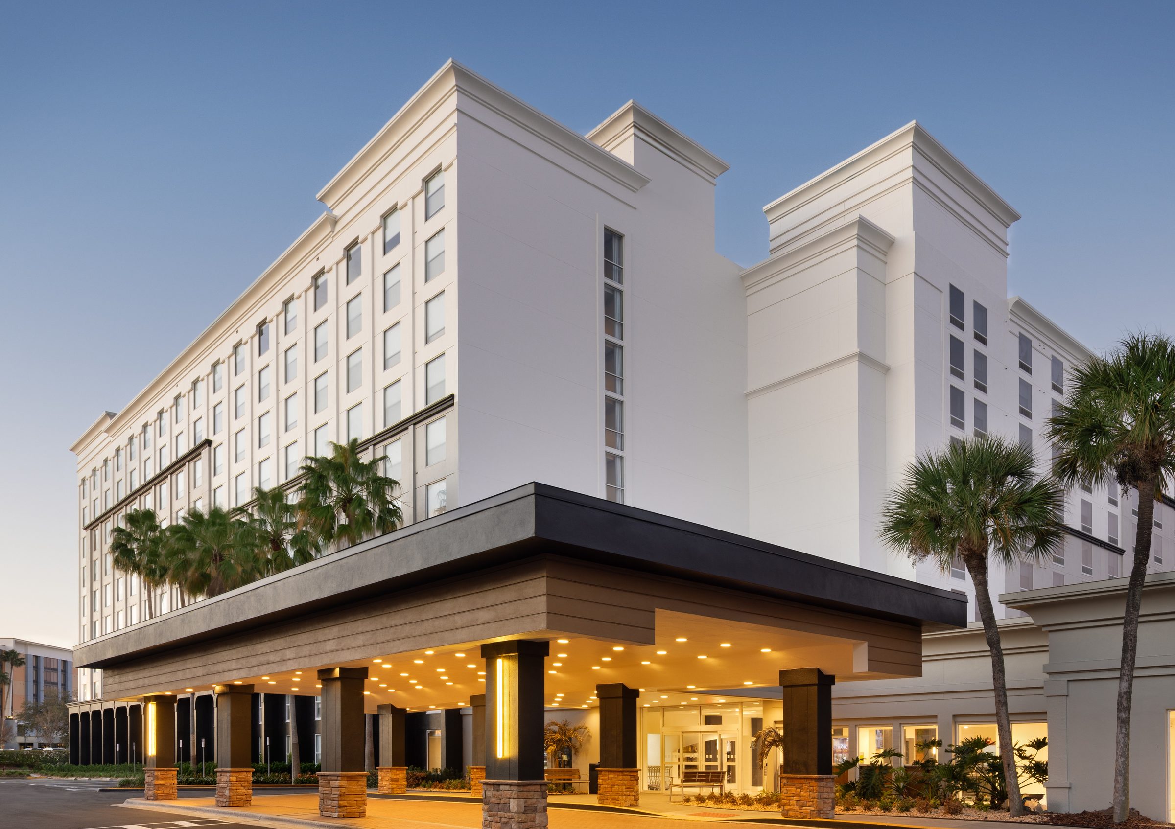 Courtyard by Marriott Across Universal